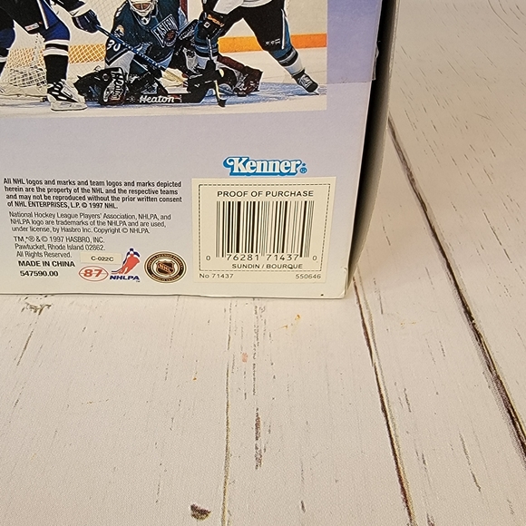 Starting Line Up One on One Paul Kariya & Eric Lindros Vintage Collectible - Picture 6 of 14